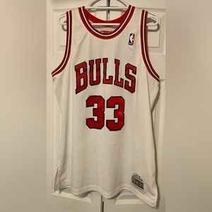 Authentic Chicago Bulls Scottie Pippen Jersey